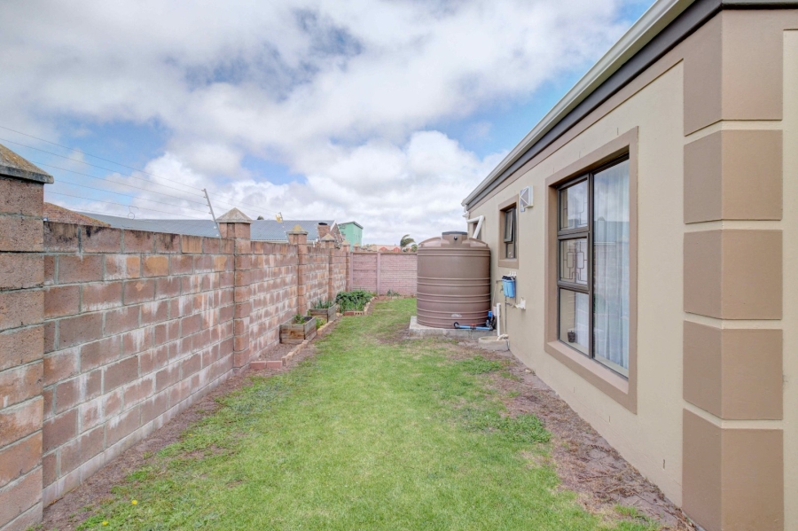 3 Bedroom Property for Sale in Parsonsvlei Eastern Cape